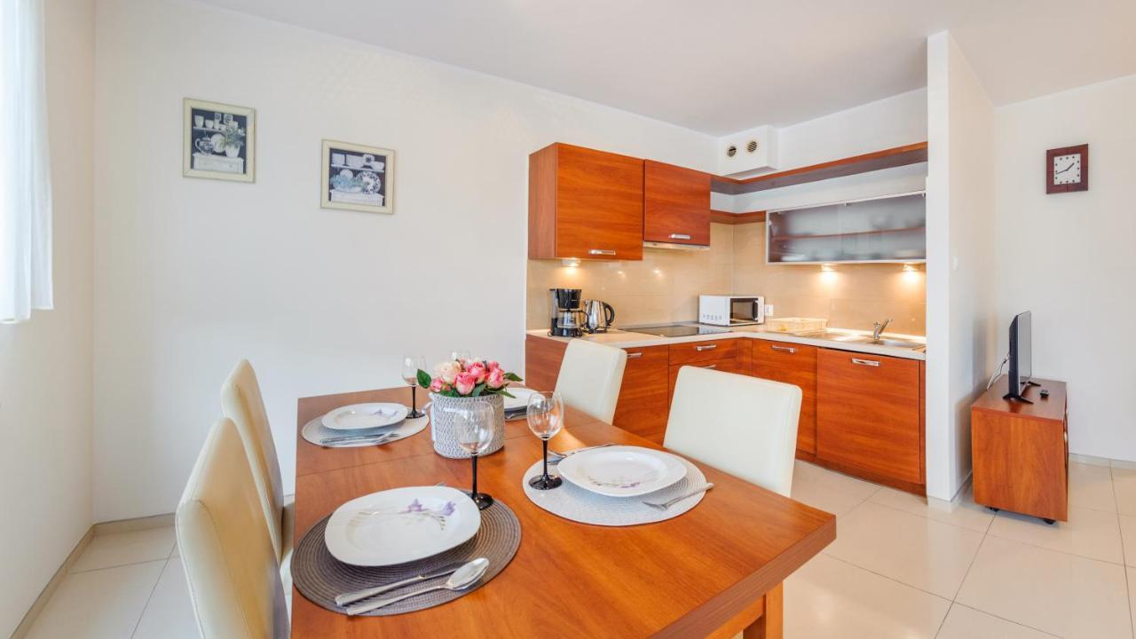 Apartamenty Sun & Snow Zielone Tarasy Kołobrzeg Exteriör bild